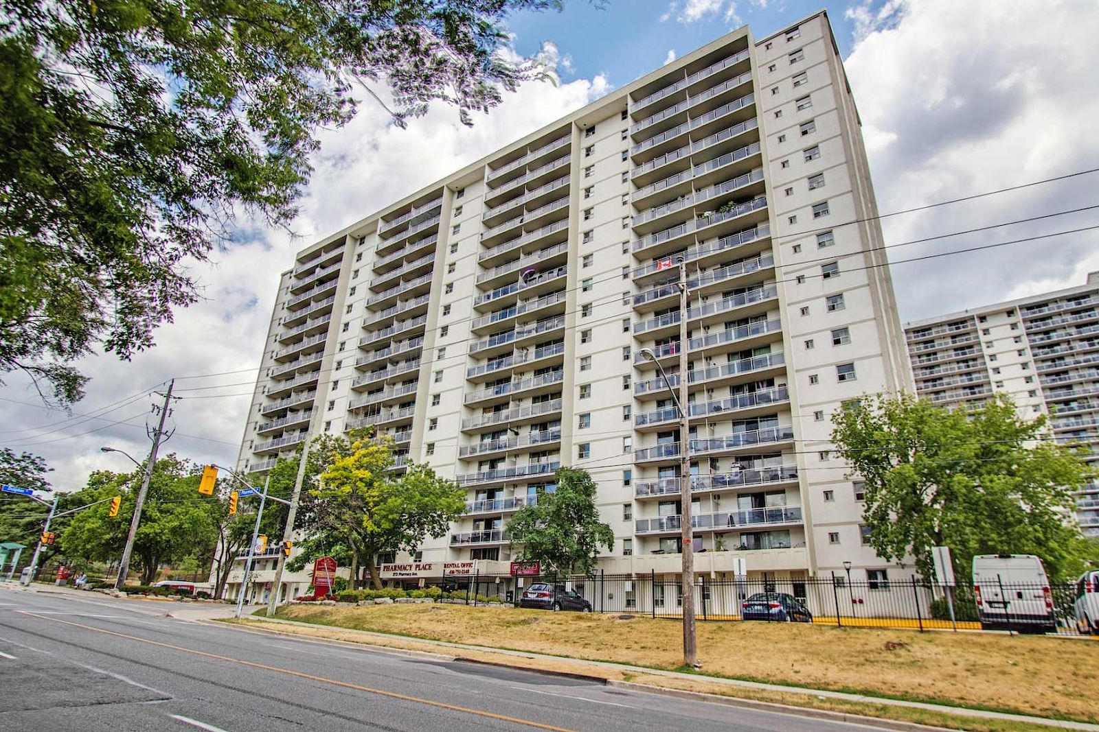 Toronto 2 bedrooms Apartment for rent. Property photo: 432907-1