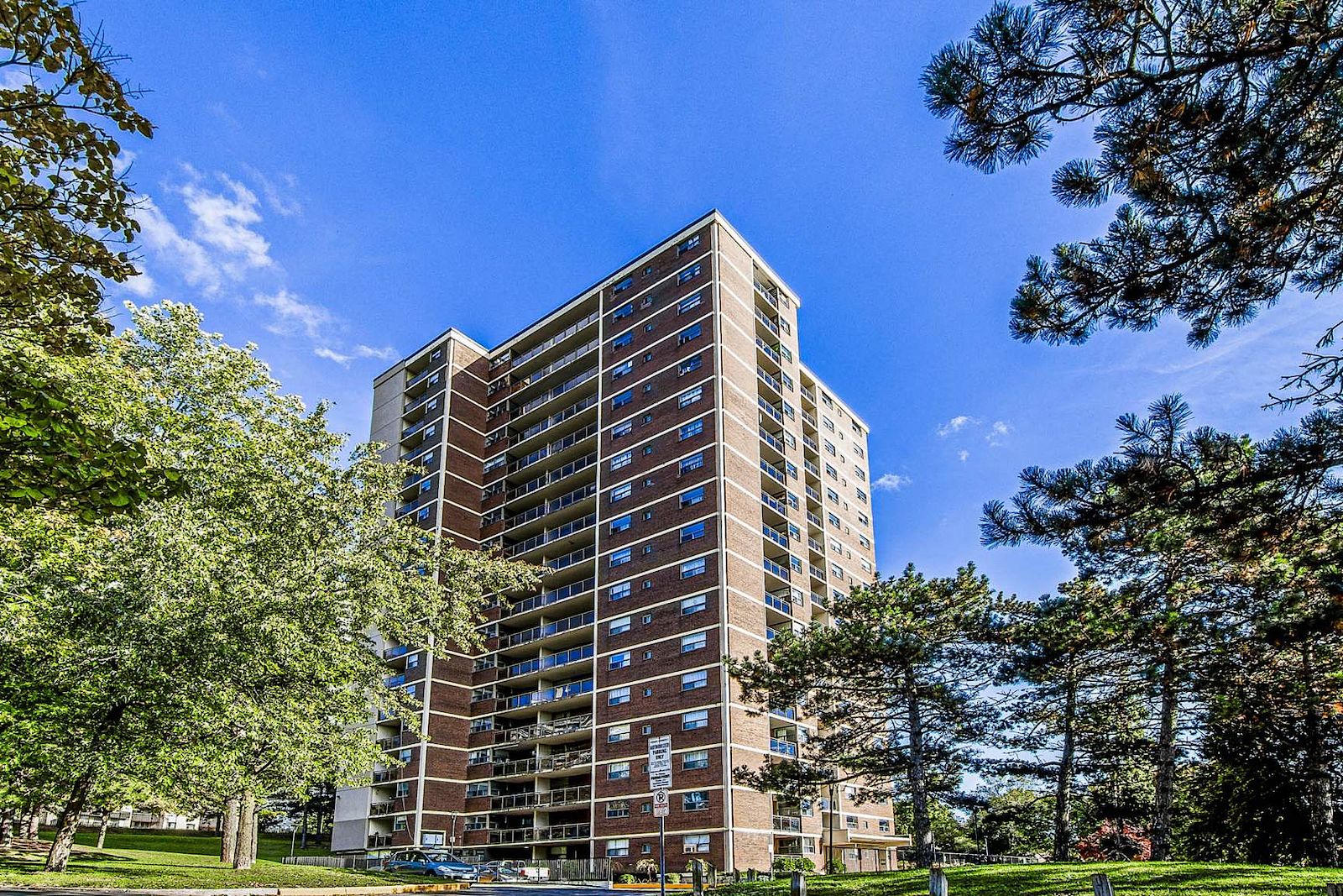 Toronto 2 bedrooms Apartment for rent. Property photo: 432910-1