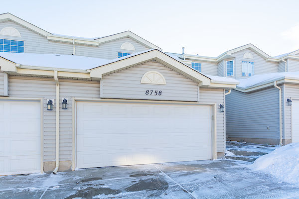 Edmonton 3 bedrooms Townhouse for rent. Property photo: 433225-2