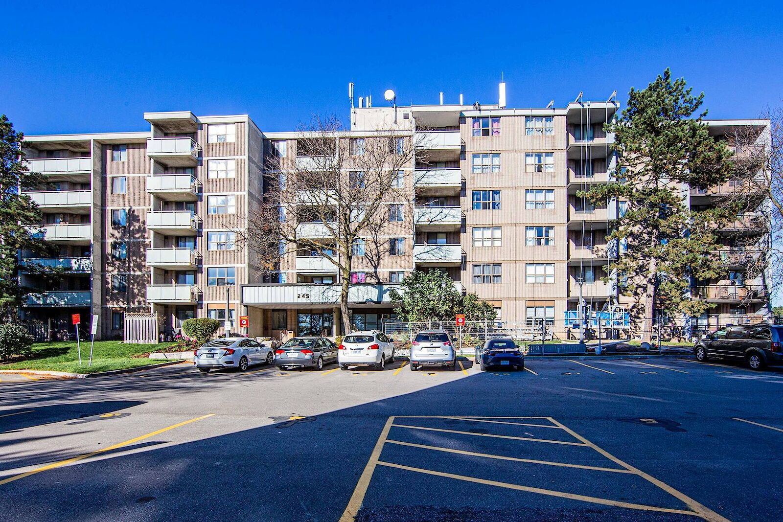 Guelph 1 bedrooms Apartment for rent. Property photo: 433535-1