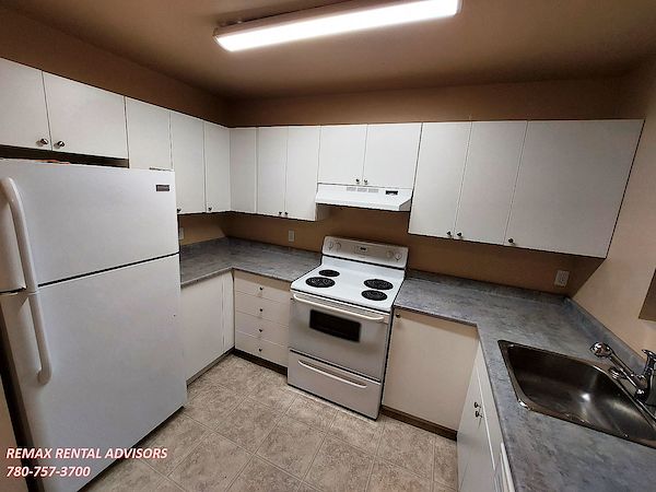 Edmonton 2 bedrooms Condo Unit for rent. Property photo: 434732-3