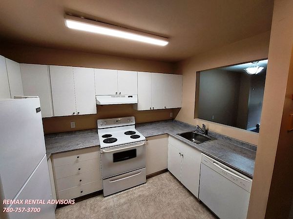 Edmonton 2 bedrooms Condo Unit for rent. Property photo: 434732-2