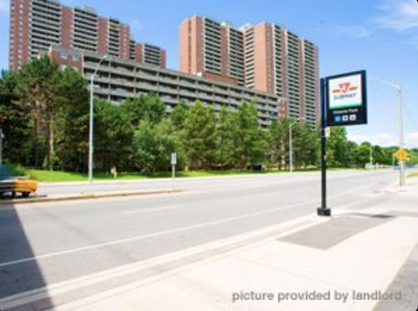 East York 2 bedrooms Apartment for rent. Property photo: 435190-1