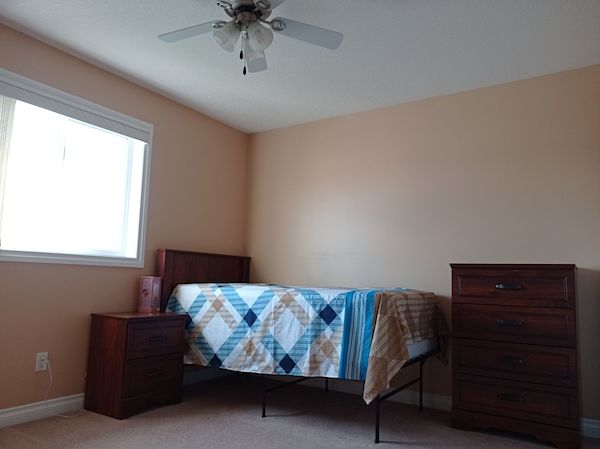 Edmonton 1 bedroom Room For Rent for rent. Property photo: 435594-2