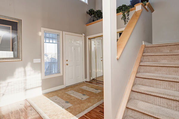 Calgary 2 bedrooms Room For Rent for rent. Property photo: 435879-3