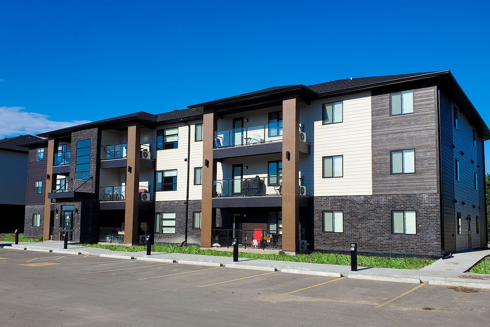 Steinbach Pet Friendly Apartment For Rent | 1, 2, & 3 Bed