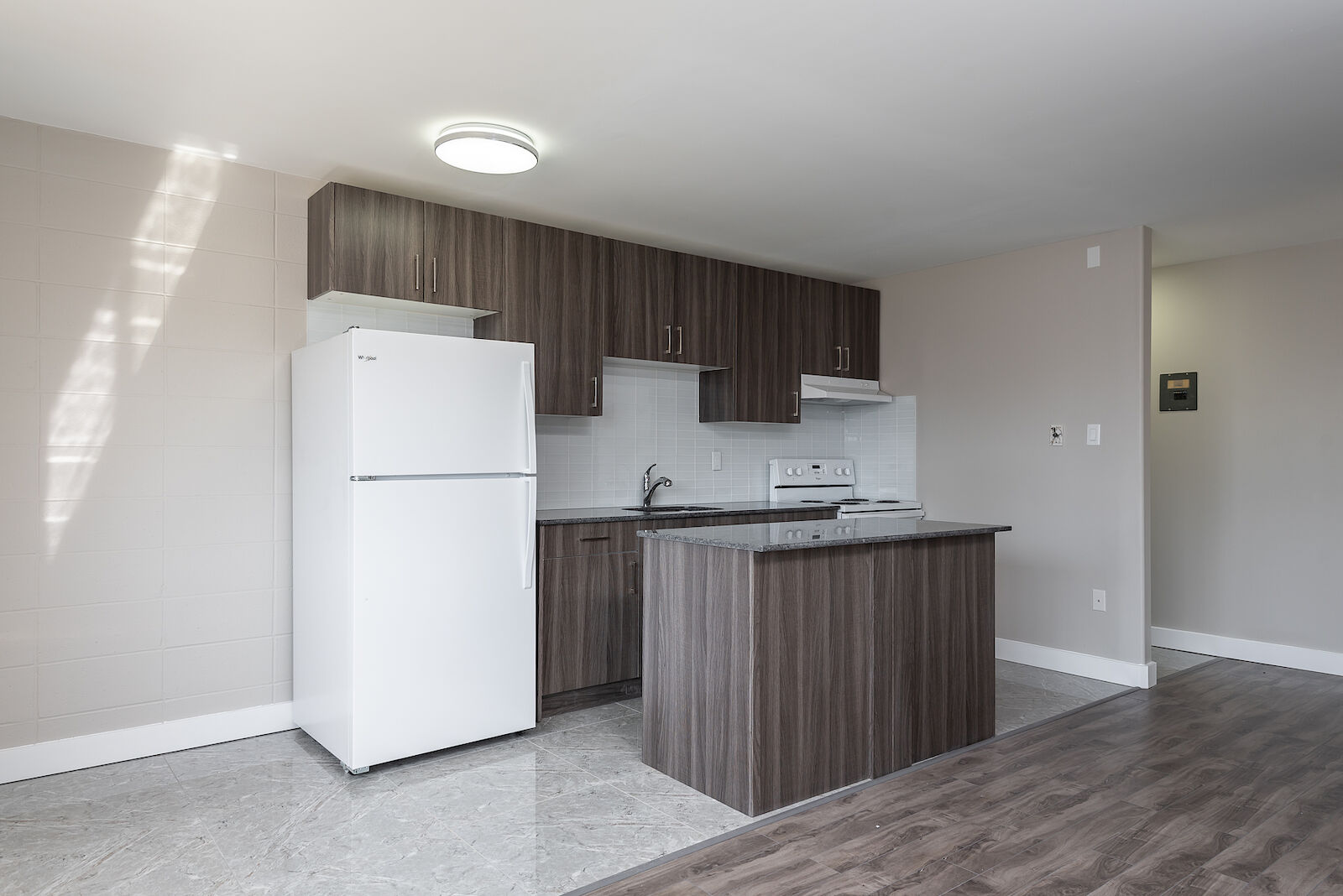 Edmonton 1 bedroom Apartment for rent. Property photo: 437105-1