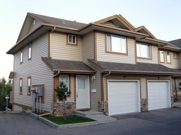 Calgary 3 bedrooms Condo for rent. Property photo: 43823-1