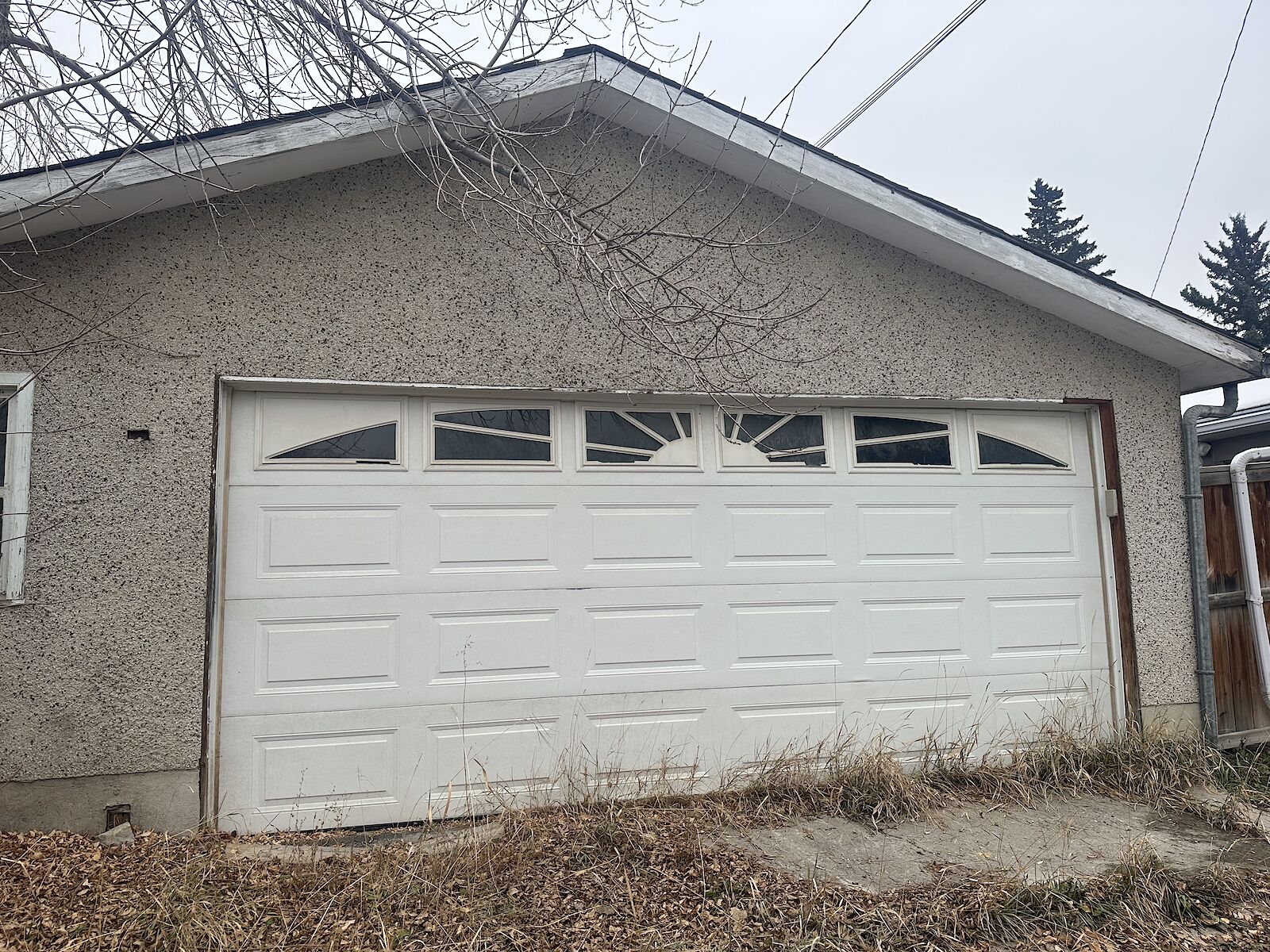 Calgary Pet Friendly Storage For Rent | Brentwood | Detached Double Car Garage in