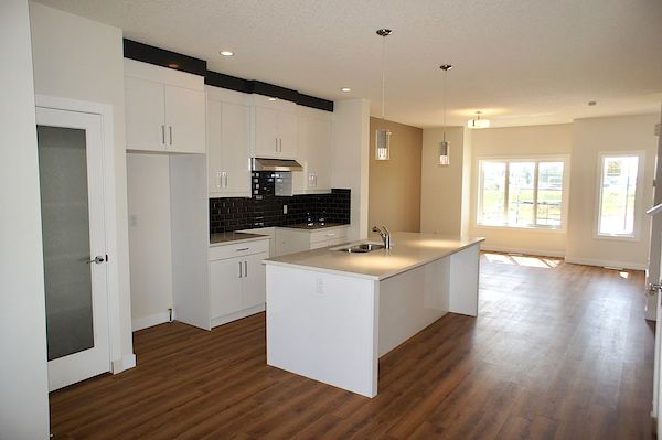 Redwater 3 bedrooms Townhouse for rent. Property photo: 444020-2