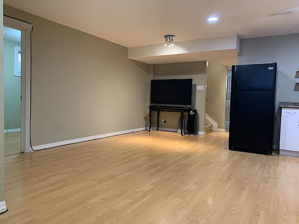 Calgary 2 bedrooms Basement for rent. Property photo: 444450-3