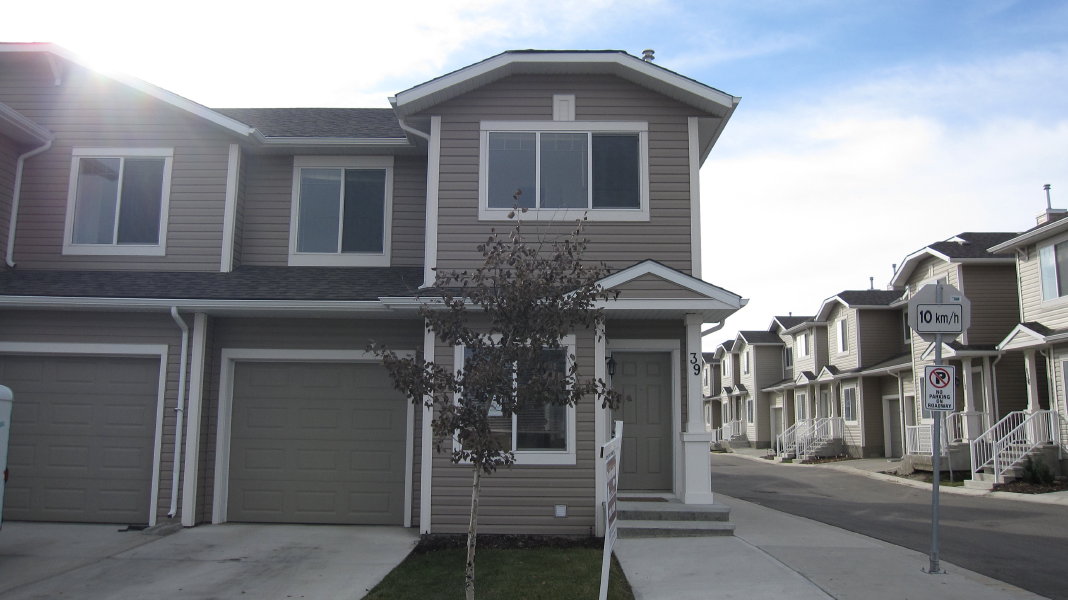 Calgary 3 bedrooms Townhouse for rent. Property photo: 44496-1