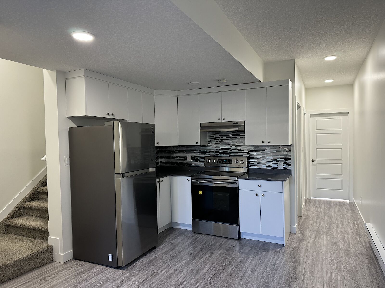 Edmonton 2 bedrooms Basement for rent. Property photo: 445773-1