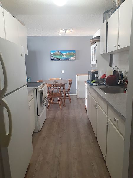 Calgary 2 bedrooms Room For Rent for rent. Property photo: 447055-2