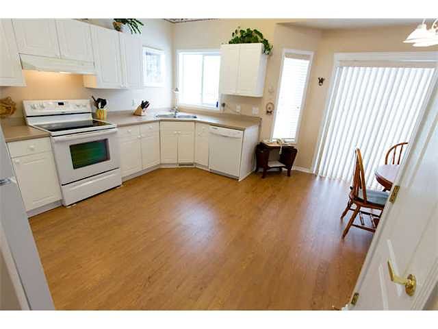 Edmonton Townhouse For Rent | Glastonbury | Beautiful 3 ...