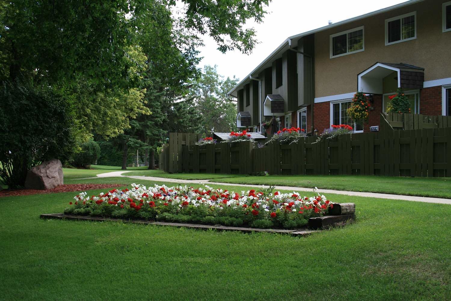 Sherwood Park 2 bedrooms Townhouse for rent. Property photo: 450154-1
