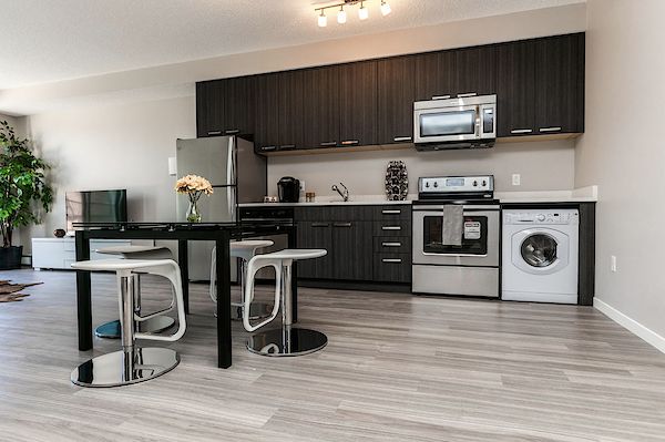 Calgary 1 bedrooms Apartment for rent. Property photo: 453951-2