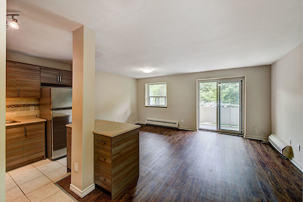 Toronto 2 bedrooms Apartment for rent. Property photo: 454585-2