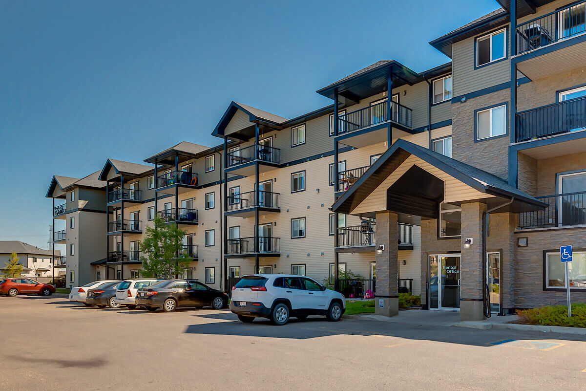 Edmonton Pet Friendly Apartment For Rent Charlesworth AVALON COURT ID 454900 RentFaster.ca