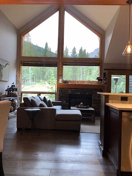 Canmore 3 bedrooms Townhouse for rent. Property photo: 460136-3
