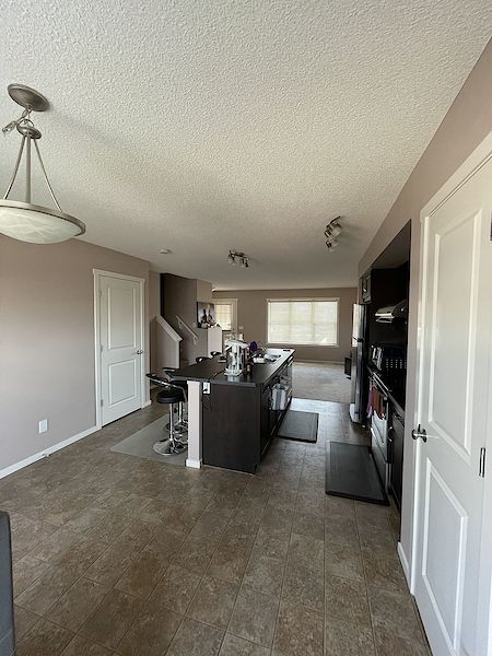 Calgary 3 bedrooms Duplex for rent. Property photo: 460137-3