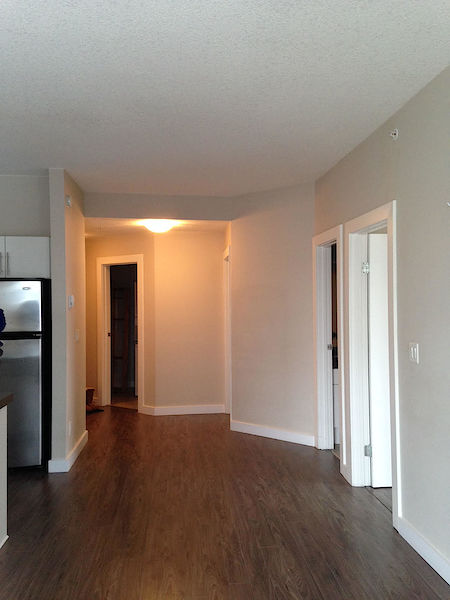 Edmonton 2 bedrooms Condo Unit for rent. Property photo: 461998-2