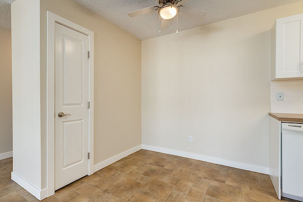 Calgary 1 bedrooms Apartment for rent. Property photo: 462353-3