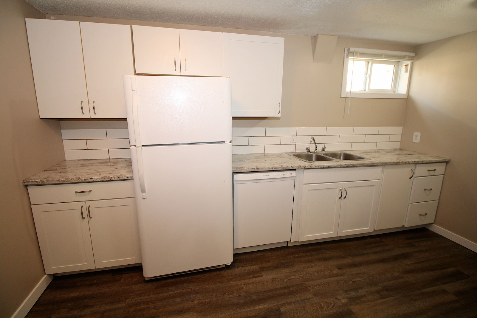 Calgary 2 bedrooms Basement for rent. Property photo: 46499-1