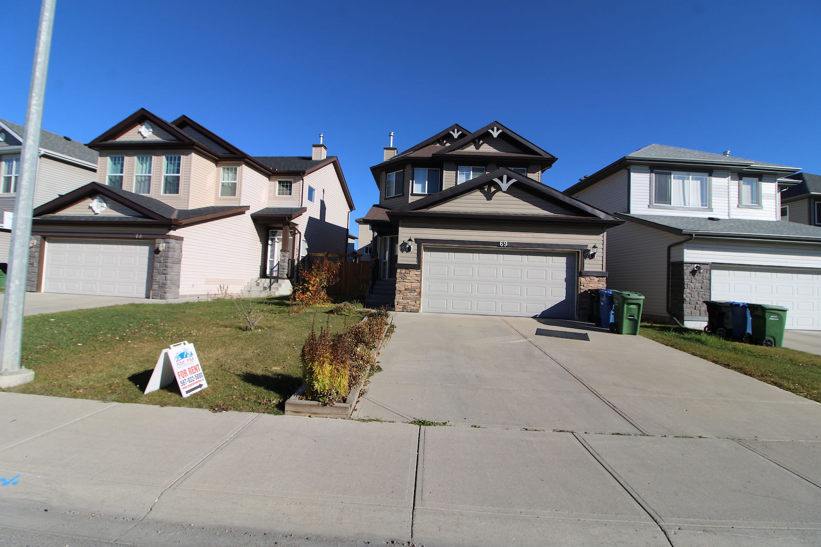 Calgary House For Rent Saddle Ridge Saddleridge Beautiful 3br Bonus Room 2 5bath Id 469617 Rentfaster Ca