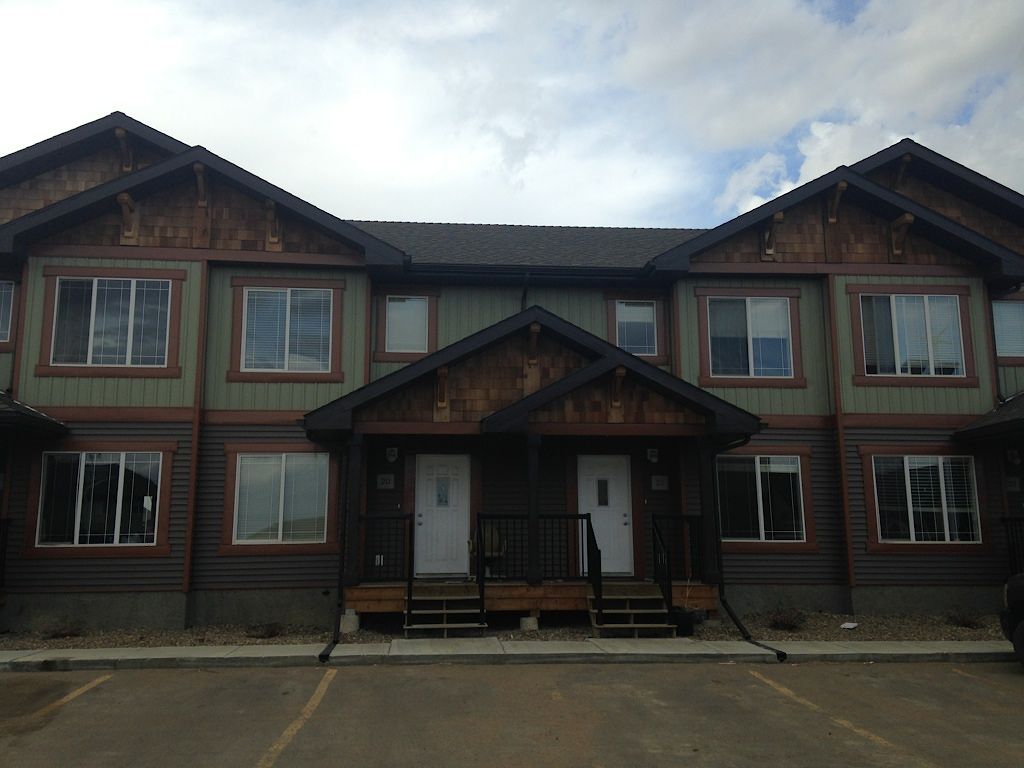 Lloydminster 3 bedrooms Townhouse for rent. Property photo: 470460-1