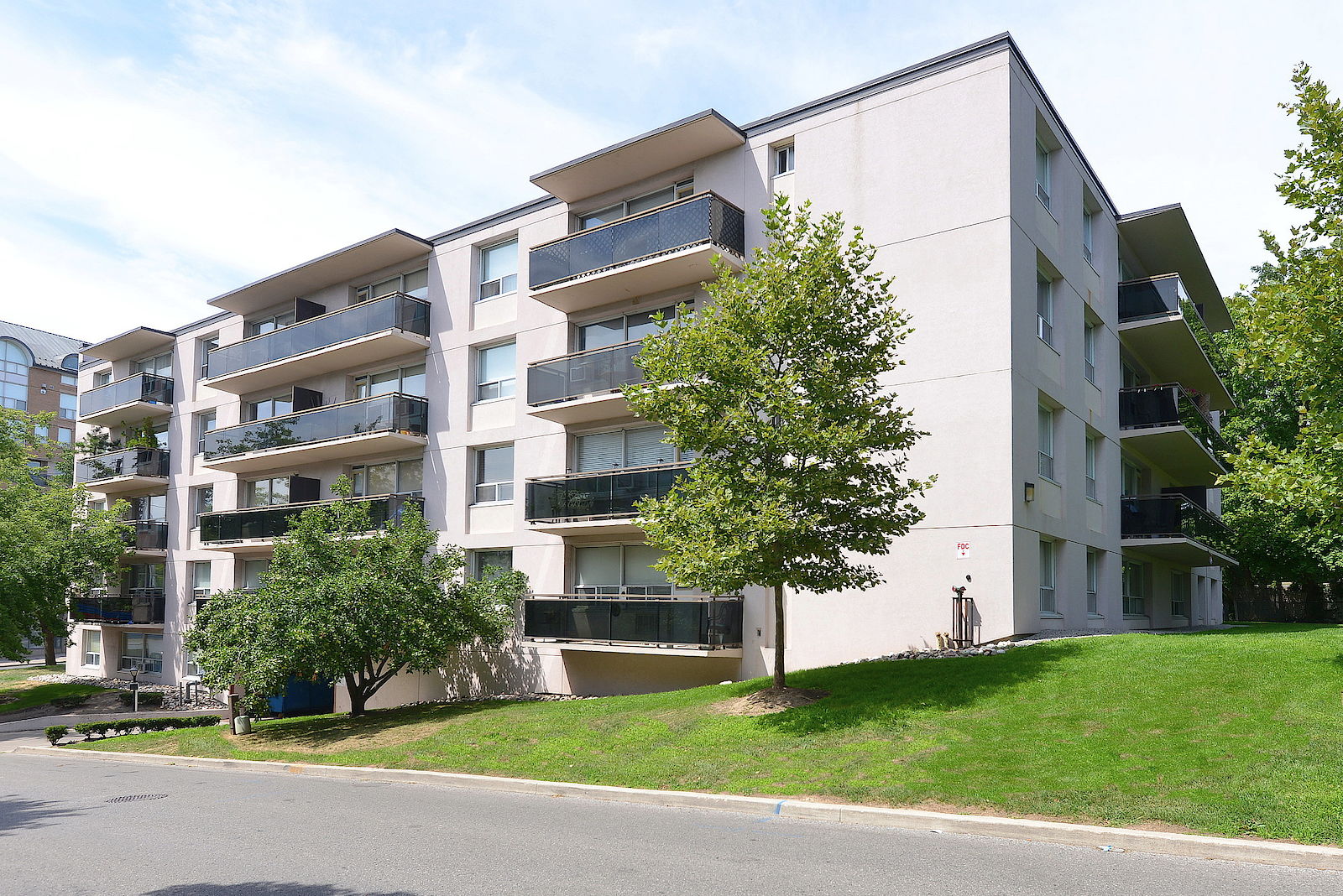 East York 2 bedrooms Apartment for rent. Property photo: 476698-1