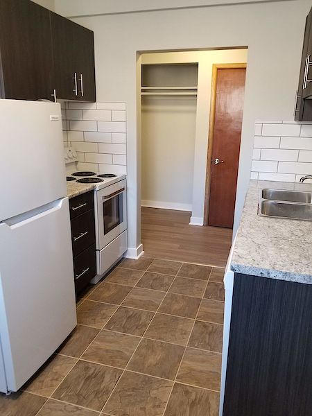 Winnipeg 1 bedroom Apartment for rent. Property photo: 477693-3
