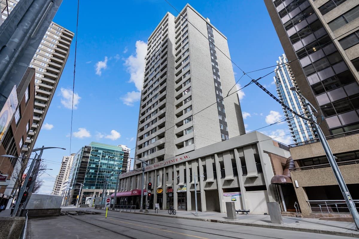 Calgary 1 bedroom Apartment for rent. Property photo: 477769-1
