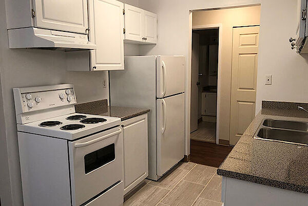 Richmond 1 bedroom Apartment for rent. Property photo: 477823-3