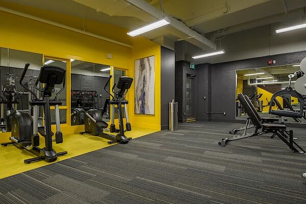 Yonge+Eglinton+Apartments+Orchard+View Toronto bachelor bedrooms Apartment for rent. Property photo: 477980-3