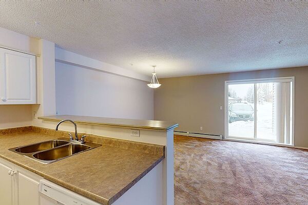 Calgary 1 bedrooms Apartment for rent. Property photo: 479453-2