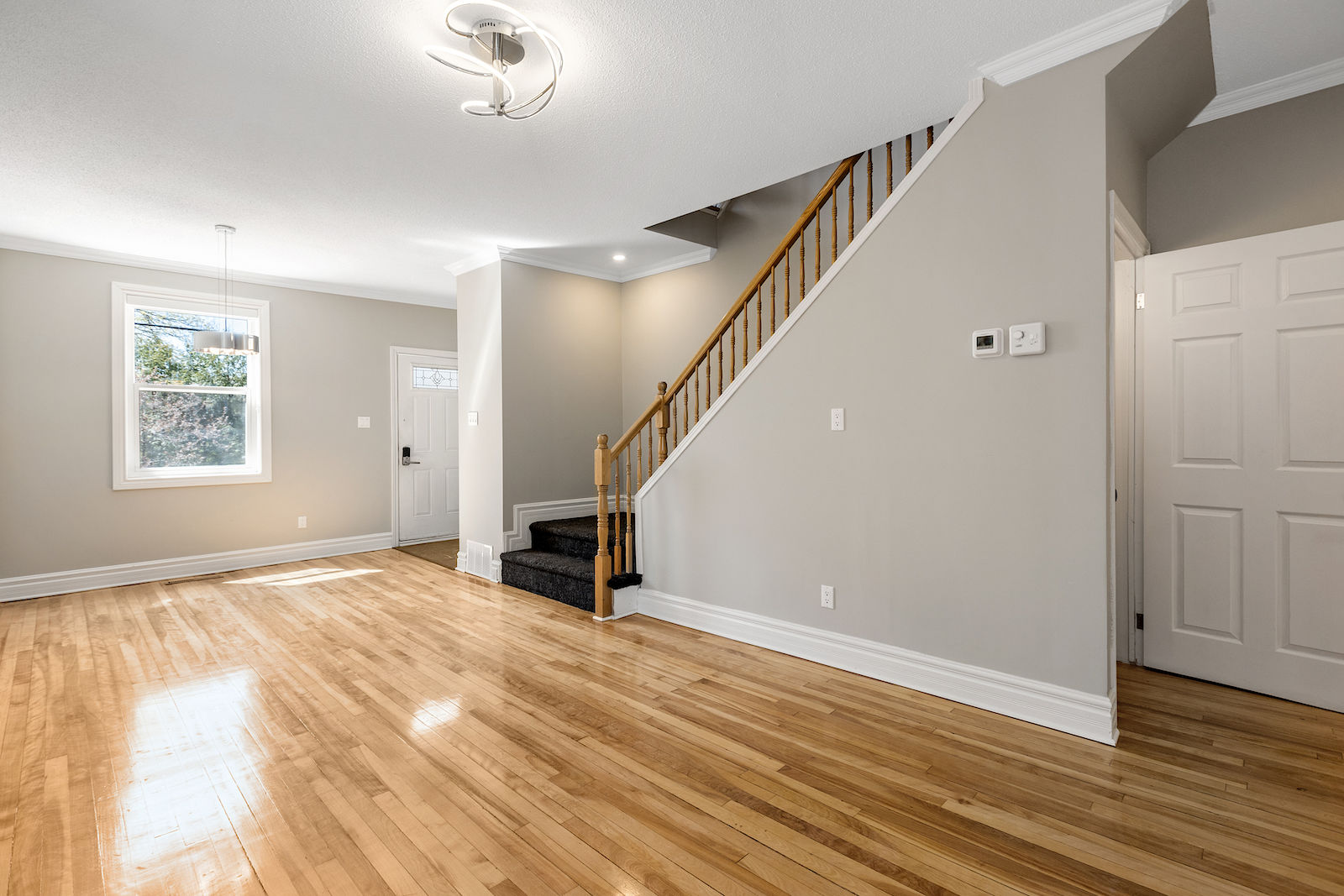 Ottawa 5 bedrooms House for rent. Property photo: 480639-1