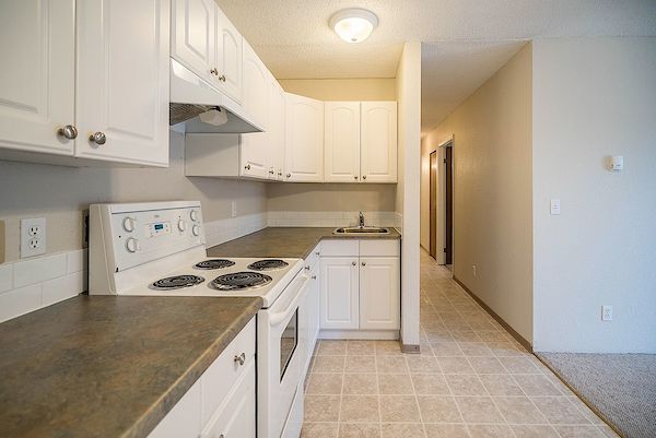 Calgary 2 bedrooms Apartment for rent. Property photo: 481014-2