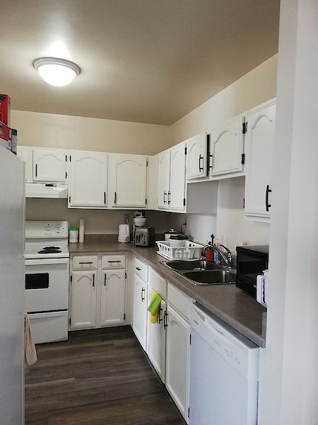 Edmonton 3 bedrooms Condo Unit for rent. Property photo: 483635-2