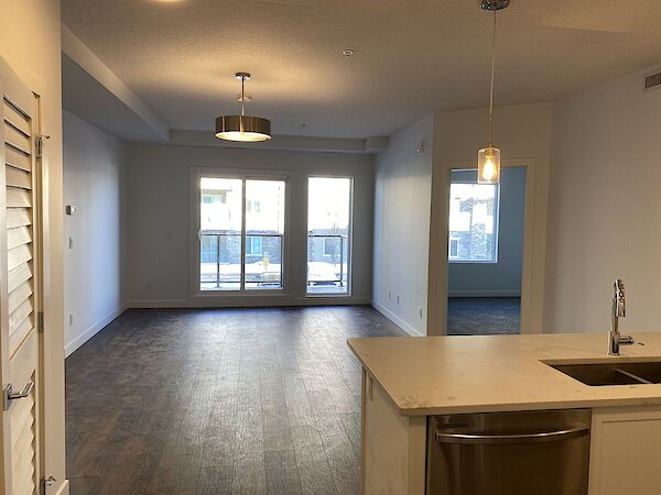 Edmonton 2 + Den bedrooms Condo Unit for rent. Property photo: 484923-3
