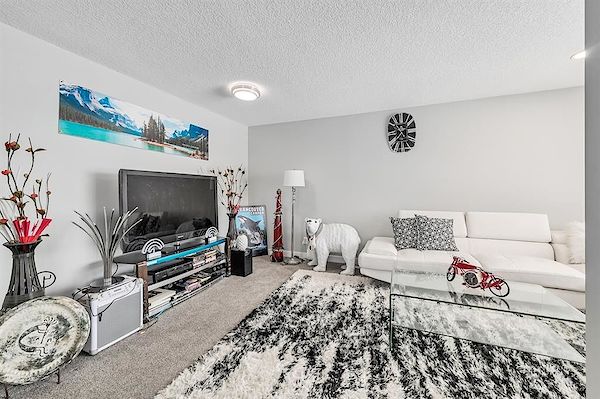 Calgary 3 bedrooms Main Floor for rent. Property photo: 485226-3