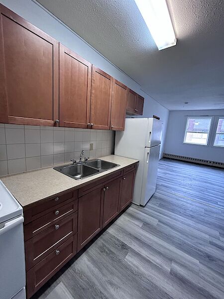 Red Deer studio Office Space for rent. Property photo: 486248-2
