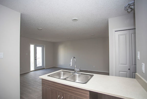 Strathmore 2 bedrooms Apartment for rent. Property photo: 489147-3