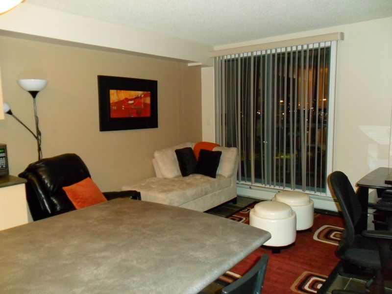 Calgary 1 bedroom Condo for rent. Property photo: 48969-1