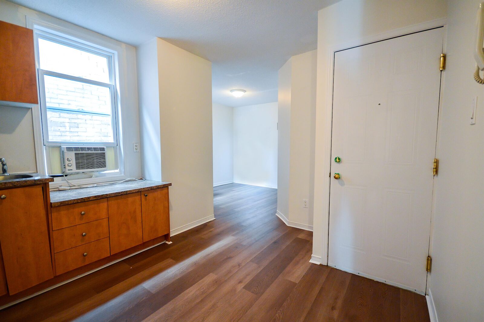 Ottawa 2 bedrooms Townhouse for rent. Property photo: 489886-1