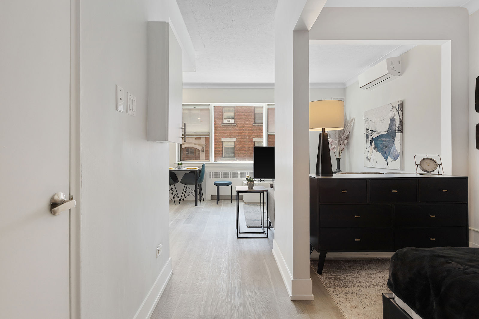 Ottawa bachelor bedrooms Apartment for rent. Property photo: 491425-1