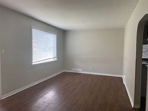Edmonton 2 bedrooms Apartment for rent. Property photo: 491847-2