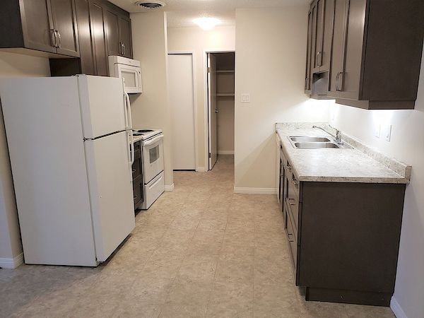 Saskatoon 2 bedrooms Apartment for rent. Property photo: 492212-2