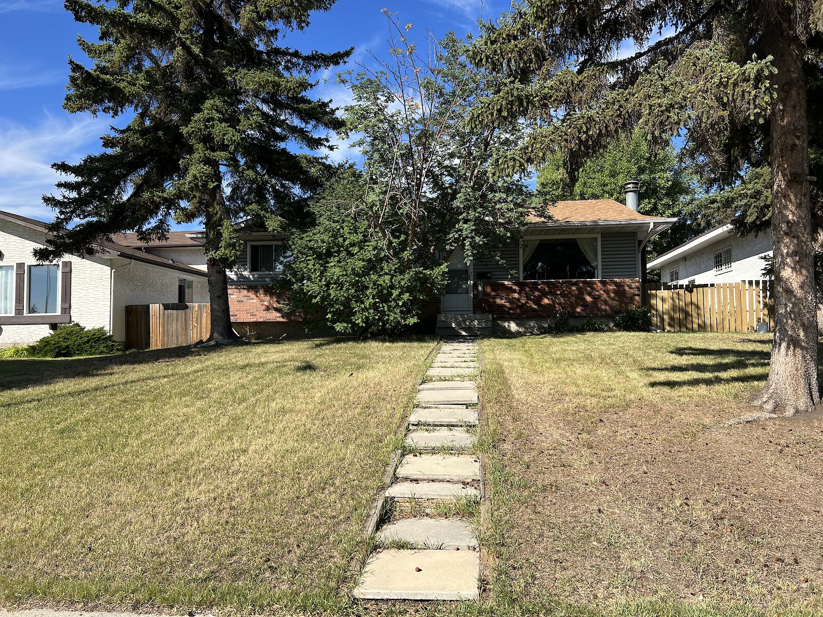 Calgary 3 + Den bedrooms House for rent. Property photo: 492801-1