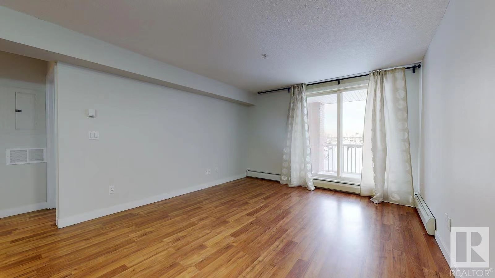 Edmonton 1 bedroom Condo Unit for rent. Property photo: 493176-1